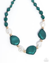 Load image into Gallery viewer, Paparazzi Forever Feature - Green Necklace
