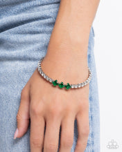 Load image into Gallery viewer, Paparazzi Pointed Production - Green Bracelet
