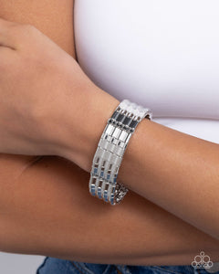 Paparazzi Glistening Getaway - Silver Braceley