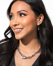 Load image into Gallery viewer, Paparazzi Mismatched Makeover - Blue Necklace
