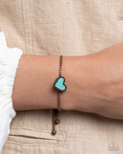 Load image into Gallery viewer, Paparazzi Complete Look Copper Heart Set
