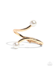 Load image into Gallery viewer, Paparazzi Effulgent Exemplar - Gold Bracelet
