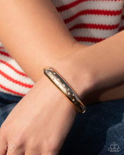 Load image into Gallery viewer, Paparazzi Soft Sparkle - Gold Bracelet
