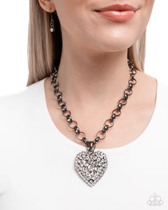 Paparazzi Heartfelt Havana - Black Necklace