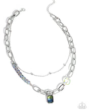 Load image into Gallery viewer, Paparazzi Transparent Tapestry - Green Necklace
