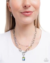 Load image into Gallery viewer, Paparazzi Transparent Tapestry - Green Necklace
