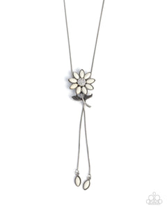 Paparazzi Floral Fidelity - White Necklace
