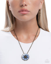 Load image into Gallery viewer, Paparazzi Parisian Posy - Brass Necklace
