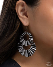Load image into Gallery viewer, Paparazzi Crimped Consistency - Black Earrings
