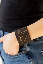 Load image into Gallery viewer, Paparazzi Up To Scratch - Black Bracelet
