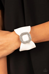 Paparazzi Lights, SELFIE, Action! - White Bracelet