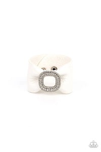 Paparazzi Lights, SELFIE, Action! - White Bracelet