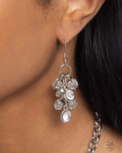Load image into Gallery viewer, Paparazzi The Shannon 2023 Empire Diamond Encore Zi Necklace
