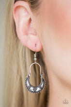 Load image into Gallery viewer, Paparazzi Industrially Indigenous - Silver Earrings
