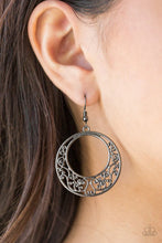 Load image into Gallery viewer, Paparazzi Newport Nautical - Black Earrings
