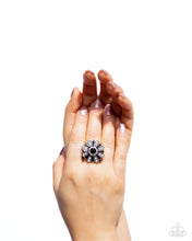 Load image into Gallery viewer, Paparazzi Sensational Splendor - Black Ring
