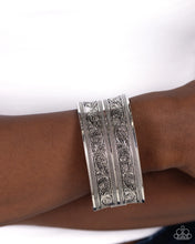 Load image into Gallery viewer, Paparazzi Eclectic European - Silver Bracelet
