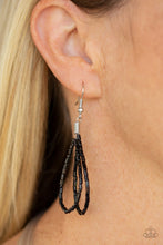 Load image into Gallery viewer, Paparazzi Catwalk Queen - Black Necklace
