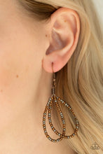 Load image into Gallery viewer, Paparazzi City Catwalk - Copper Necklace
