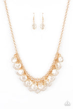 Load image into Gallery viewer, Paparazzi BEACHFRONT And Center - Gold Necklace
