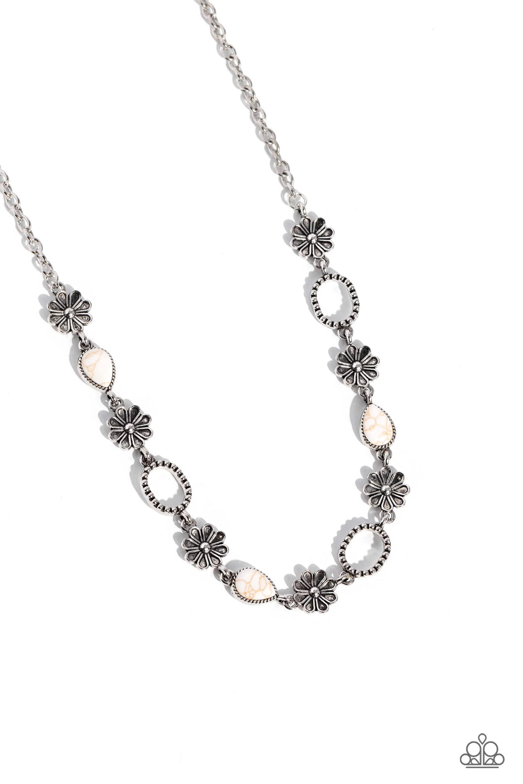 Paparazzi Casablanca Chic - White Necklace