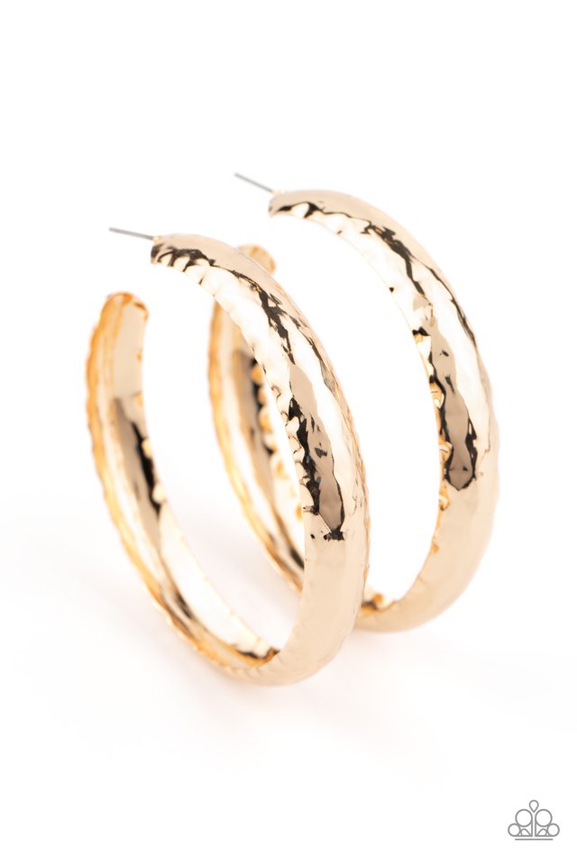 Paparazzi Check Out These Curves - Gold Earrings
