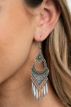 Load image into Gallery viewer, Paparazzi Trailblazer Beam - Green Earrings
