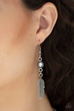 Load image into Gallery viewer, Paparazzi Fierce In Feathers - Silver Necklace
