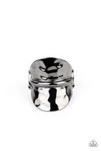 Load image into Gallery viewer, Paparazzi High Stakes Gleam - Black Ring
