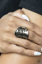 Load image into Gallery viewer, Paparazzi High Stakes Gleam - Black Ring
