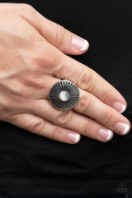 Load image into Gallery viewer, Paparazzi EVERGLADE Eden - White Ring
