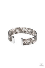Load image into Gallery viewer, Paparazzi It’s Getting HAUTE In Here - Black Bracelet
