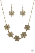 Load image into Gallery viewer, Paparazzi Island Maven - Brass Necklace
