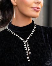 Load image into Gallery viewer, Paparazzi Glittery Getaway - Gold Necklace
