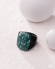 Load image into Gallery viewer, Paparazzi Crowd Pleasing Color - Green Ring
