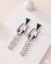 Load image into Gallery viewer, Paparazzi Ravishing Reputation - Green Earrings
