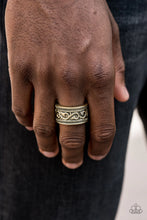 Load image into Gallery viewer, Paparazzi Vine Of Valor - Brass Ring
