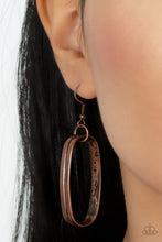 Load image into Gallery viewer, Paparazzi Fiercely Flexing - Copper Necklace
