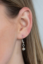 Load image into Gallery viewer, Paparazzi Ring Leader Radiance - Silver Necklace
