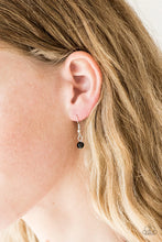 Load image into Gallery viewer, Paparazzi A Touch Of Classy - Black Necklace
