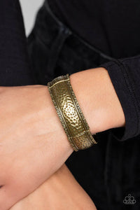 Paparazzi Textile Tenor - Brass Bracelet