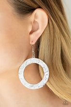 Load image into Gallery viewer, PRIMAL Meridian - silver - Paparazzi earrings
