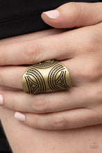 Load image into Gallery viewer, Pharaoh Party - brass - Paparazzi ring

