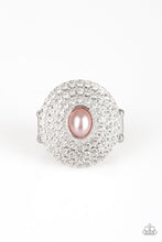 Load image into Gallery viewer, Paparazzi Royal Ranking - Pink Ring

