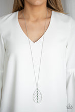 Load image into Gallery viewer, Paparazzi Forest Flair - Green Necklace
