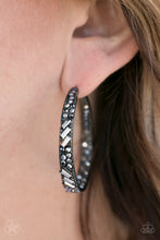 Load image into Gallery viewer, Paparazzi GLITZY By Association - Black Earring
