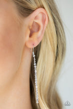 Load image into Gallery viewer, Paparazzi Time To Be Timeless - Black Necklace
