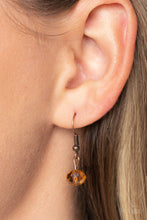 Load image into Gallery viewer, Paparazzi Extravagant Elegance - Copper Necklace
