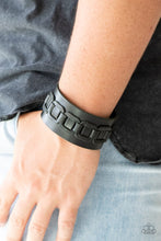 Load image into Gallery viewer, Paparazzi Dont Tread On Me - Black Bracelet
