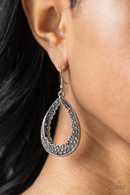 Load image into Gallery viewer, Paparazzi Royal Treatment - Silver Earrings

